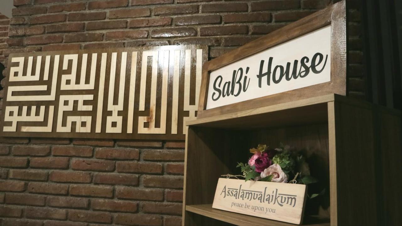 Sabi Guest House - Strategic Family -Married Couples Only- Hostel In Prawirotaman Yogyakarta Esterno foto