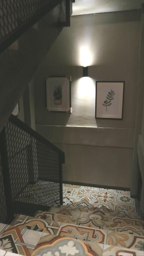 Sabi Guest House - Strategic Family -Married Couples Only- Hostel In Prawirotaman Yogyakarta Esterno foto