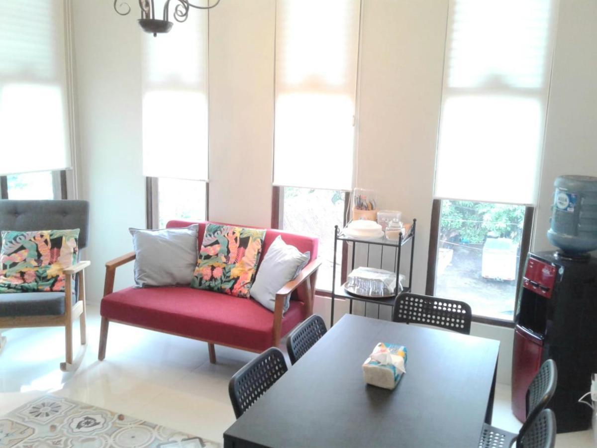 Sabi Guest House - Strategic Family -Married Couples Only- Hostel In Prawirotaman Yogyakarta Esterno foto