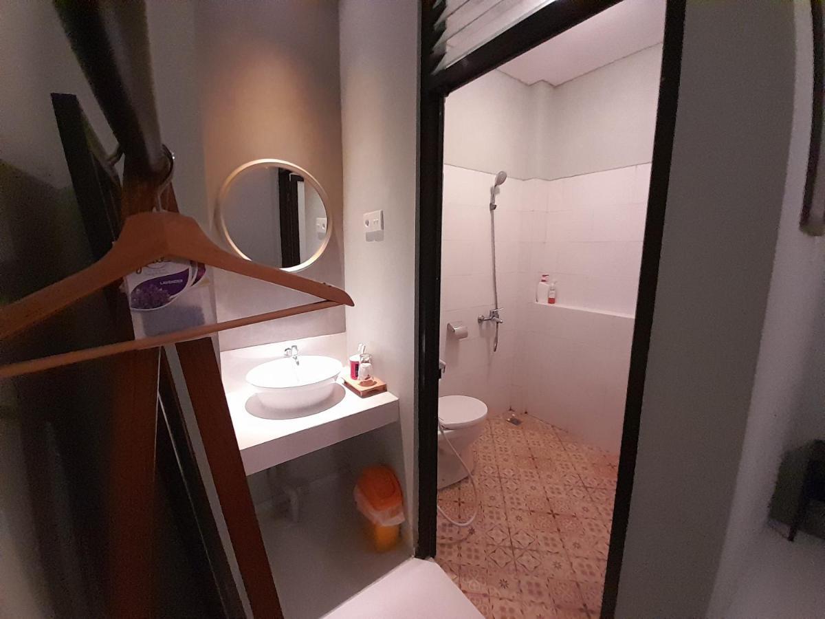 Sabi Guest House - Strategic Family -Married Couples Only- Hostel In Prawirotaman Yogyakarta Esterno foto