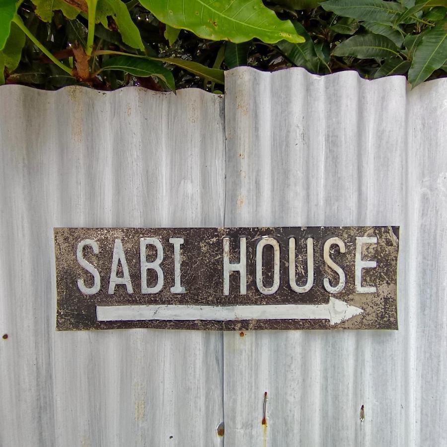 Sabi Guest House - Strategic Family -Married Couples Only- Hostel In Prawirotaman Yogyakarta Esterno foto