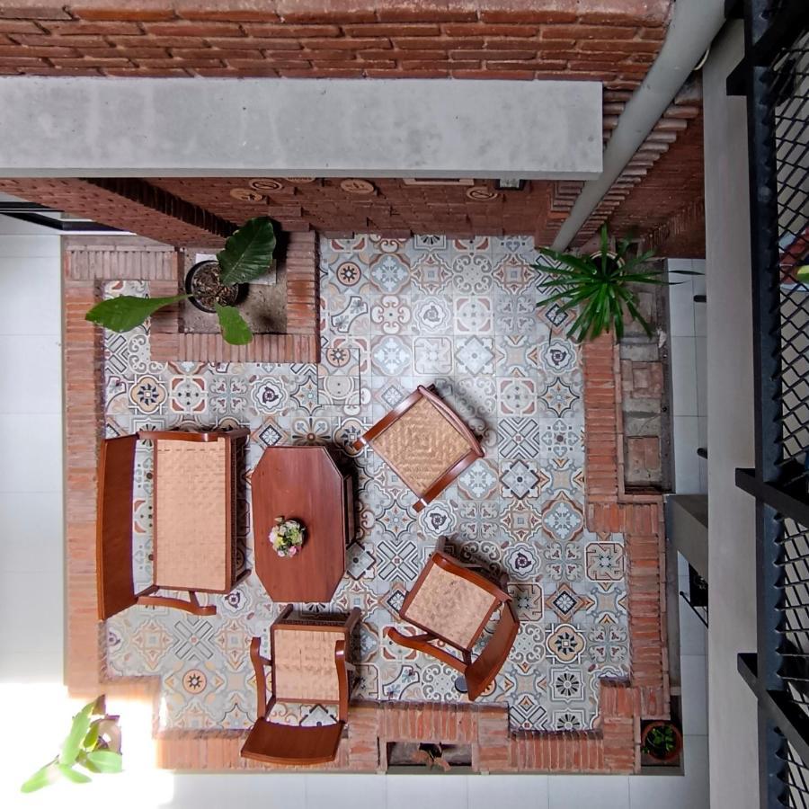 Sabi Guest House - Strategic Family -Married Couples Only- Hostel In Prawirotaman Yogyakarta Esterno foto